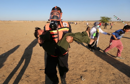 Perjuangan tim medis selamatkan demonstran Palestina dari serangan Israel