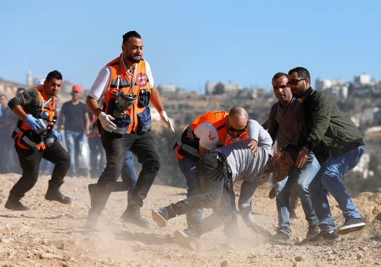 Perjuangan tim medis selamatkan demonstran Palestina dari serangan Israel