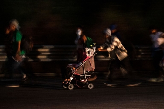 Kala stroller jadi barang mewah imigran Honduras