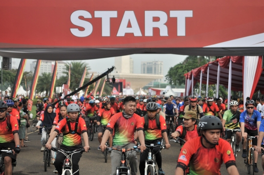 Ribuan peserta ikuti 'Gowes Bersama Indonesia Damai #iRide4Peace'