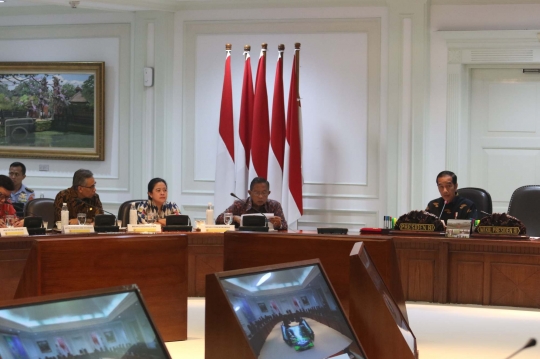 Jokowi pimpin ratas bahas rumah untuk PNS