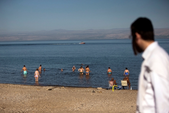 Danau Galilea di Israel dilanda krisis polusi dan tercemar limbah