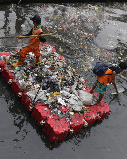 Hindari Penumpukan Sampah, Kali Cideng Dibersihkan