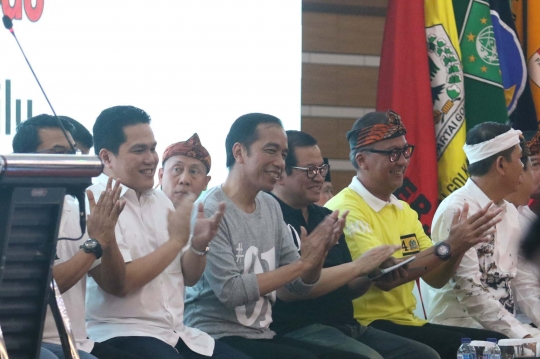 Silahturahmi Bareng Caleg Koalisi, Jokowi dan Pendukung Angkat Jempol