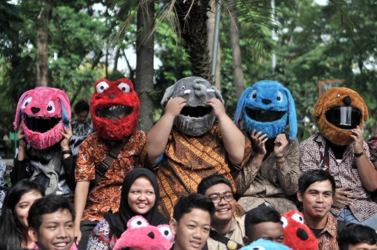 Konvoi Hari Pahlawan Bersama Komunitas Helm Berkarakter Kartun