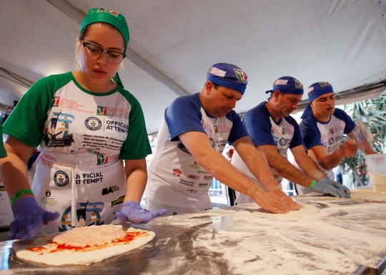 Argentina Lampaui Italia Pecahkan Rekor Dunia Membuat Pizza Terbanyak