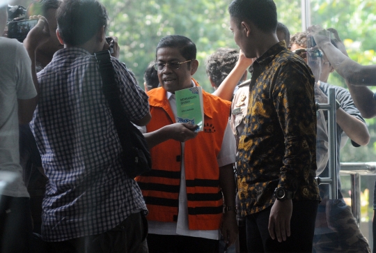 Diperiksa KPK, Idrus Marham Pamerkan Buku 'Membangun Ghirah'