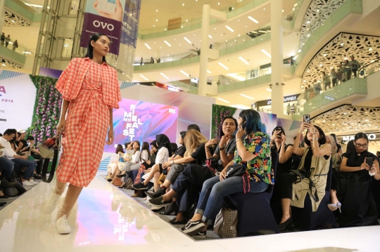 Melihat Para Model Pamerkan Koleksi Busana Fashion di Fimela Fest 2018