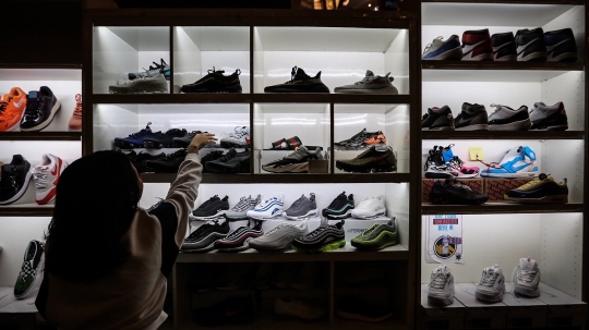 Berburu Sepatu di Ajang Sneakerpeak Kemang Quatro