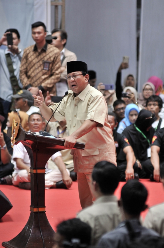 Melihat Suasana Pembekalan Relawan Prabowo-Sandiaga di Istora Senayan