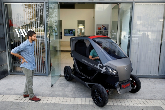 Canggihnya Mobil Listrik Lipat Bikinan Pengusaha Israel