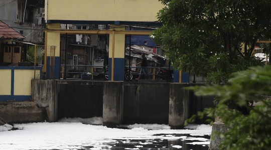 61 Persen Aliran Sungai di Jakarta Mengalami Pencemaran Berat