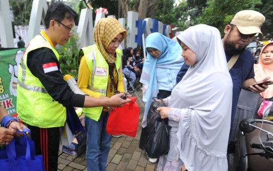 Wali Kota Bogor Sosialisasikan Pengurangan Kantong Plastik