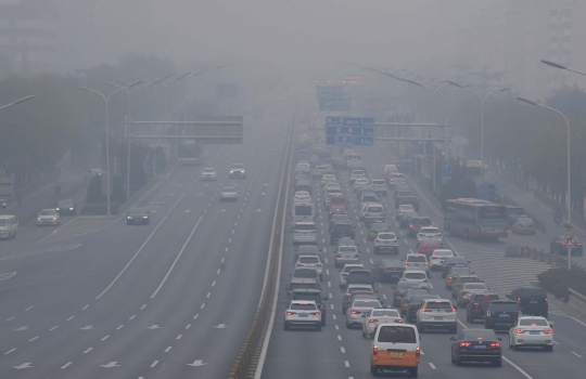 Musim Dingin, Kabut Asap Selimuti Beijing