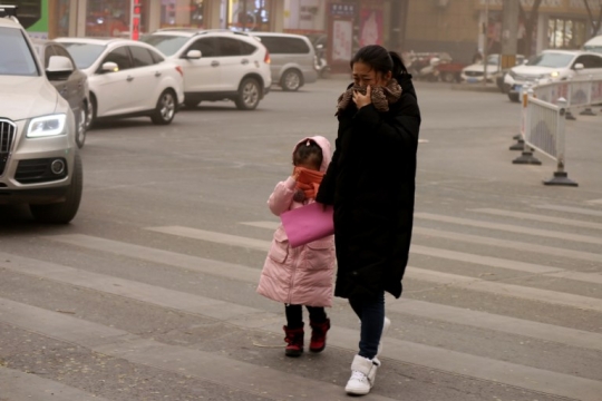 Penampakan Mengerikan Badai Pasir Hantam China
