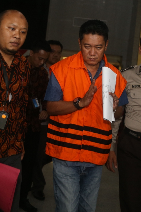Usai Diperiksa 24 Jam di KPK, Begini Reaksi Muka Hakim Anggota PN Jaksel Irwan