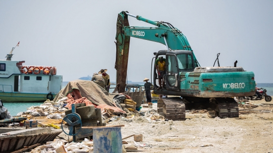 Melihat Progres Pembangunan Dermaga di Pulau Pramuka