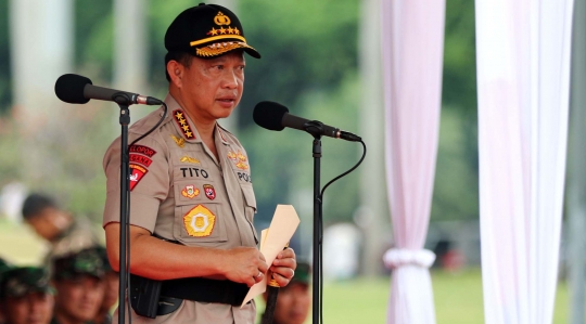 Usai Pimpin Apel Kesiapan Natal, Panglima TNI dan Kapolri Dipanggul Prajurit