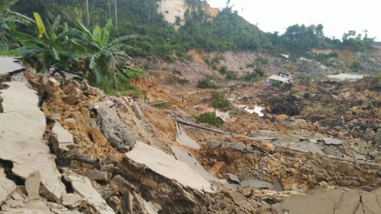 Ngeri, Begini Kerusakan Akibat Tanah Ambles di Kutai Kartanegara