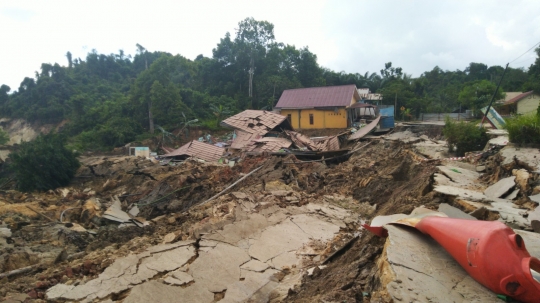 Ngeri, Begini Kerusakan Akibat Tanah Ambles di Kutai Kartanegara