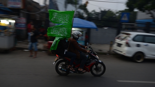 Konvoi Peserta Reuni Aksi 212 Bergerak ke Monas