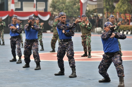 Atraksi Anggota Polairud meriahkan Perayaan HUT ke-68 Korpolairud