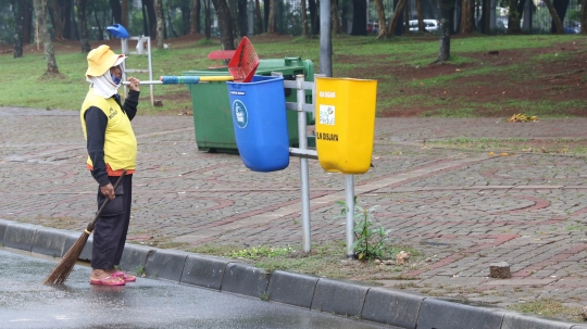 Kawasan Monas Kembali Bersih Pasca Reuni 212