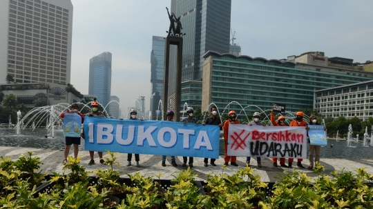 Sejumlah Aktivis Ajak Warga Perbaiki Kualitas Udara Jakarta di HI