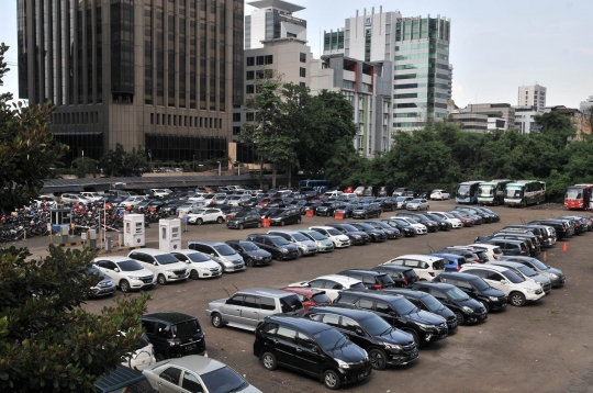 Pemprov DKI Berencana Menaikkan Tarif Parkir Awal Tahun Depan