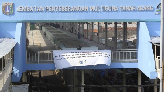 Skybridge Tanah Abang Mulai Diuji Coba