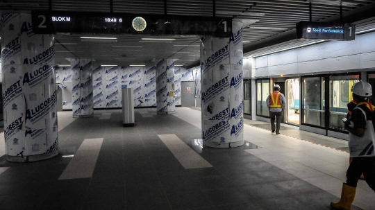 Menengok Isi Stasiun MRT Bundaran HI