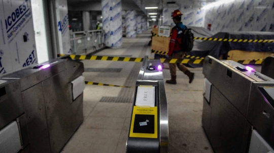 Menengok Isi Stasiun MRT Bundaran HI