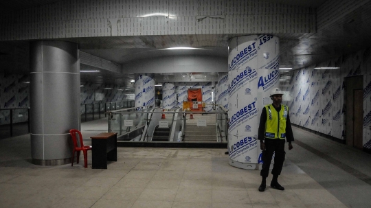 Menengok Isi Stasiun MRT Bundaran HI
