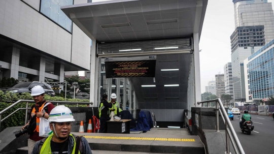 Menengok Isi Stasiun MRT Bundaran HI