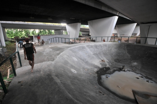 Menengok Pembangunan Skate Park di Kolong Flyover Slipi