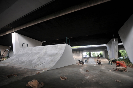 Menengok Pembangunan Skate Park di Kolong Flyover Slipi