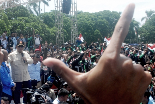 Ribuan Ojek Online Deklarasi Dukung Prabowo-Sandiaga