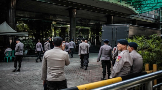 Jelang Penyitaan, Gedung Granadi Dijaga Ketat Kepolisian