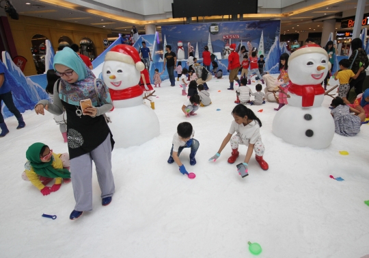 Jelang Natal dan Tahun Baru, Pusat Perbelanjaan Berlomba Menarik Pengunjung