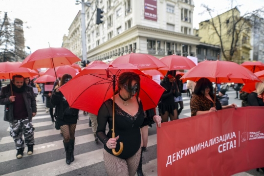 Aksi Puluhan PSK Makedonia Tolak Kekerasan di Jalanan