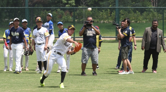 Dua Atlet Jepang Berbagi Ilmu di Asia Baseball Clinic 2018