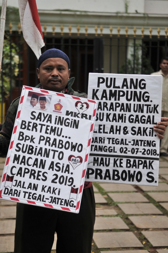 Jalan Kaki Dari Tegal, Rahman Akhirnya Berjumpa dengan Prabowo