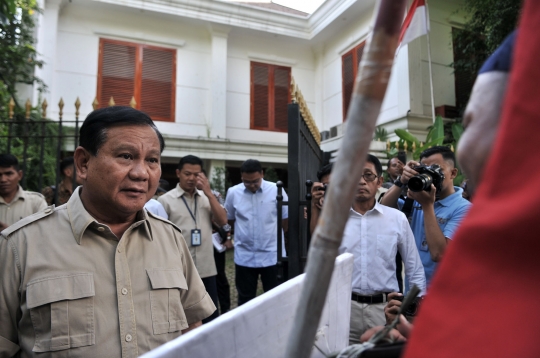 Jalan Kaki Dari Tegal, Rahman Akhirnya Berjumpa dengan Prabowo