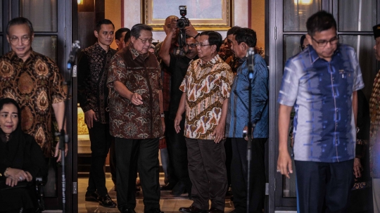 Salam Komando Prabowo-SBY Usai Gelar Pertemuan Tertutup