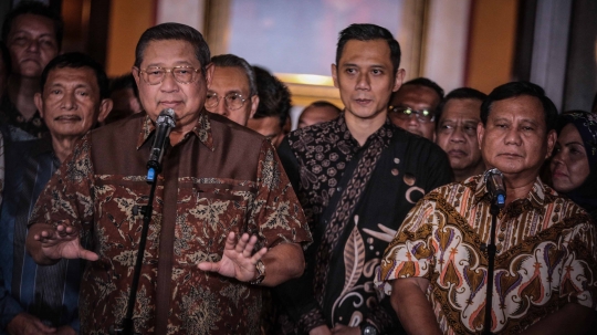 Salam Komando Prabowo-SBY Usai Gelar Pertemuan Tertutup