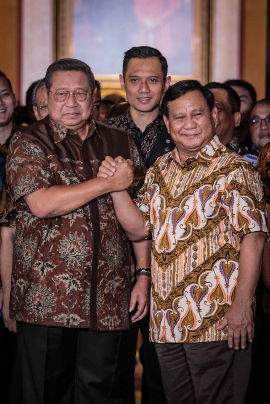 Salam Komando Prabowo-SBY Usai Gelar Pertemuan Tertutup