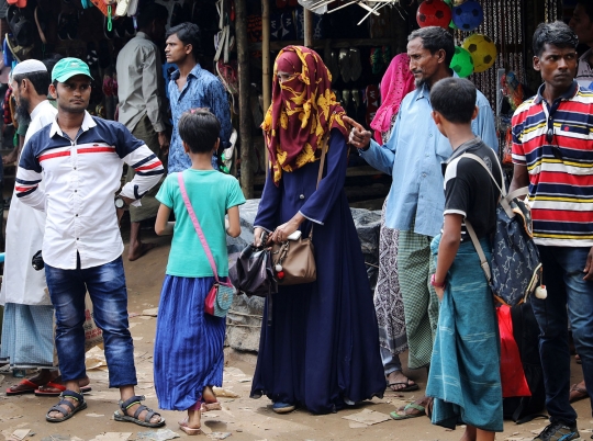 Semangat Pengungsi Rohingya Tempuh Pendidikan Tinggi di Bangladesh