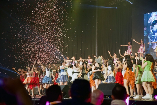 Melihat Kemeriahan Konser Ulang Tahun JKT48 yang ke 7