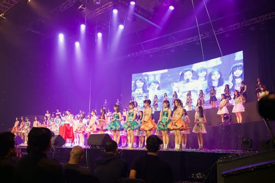 Melihat Kemeriahan Konser Ulang Tahun JKT48 yang ke 7