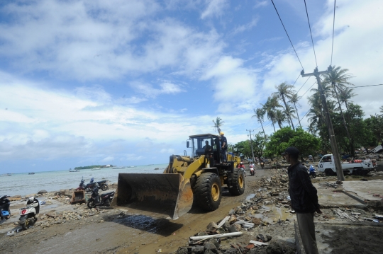 Luluh Lantak Wilayah Sumur Ujung Kulon Usai Diterjang Tsunami